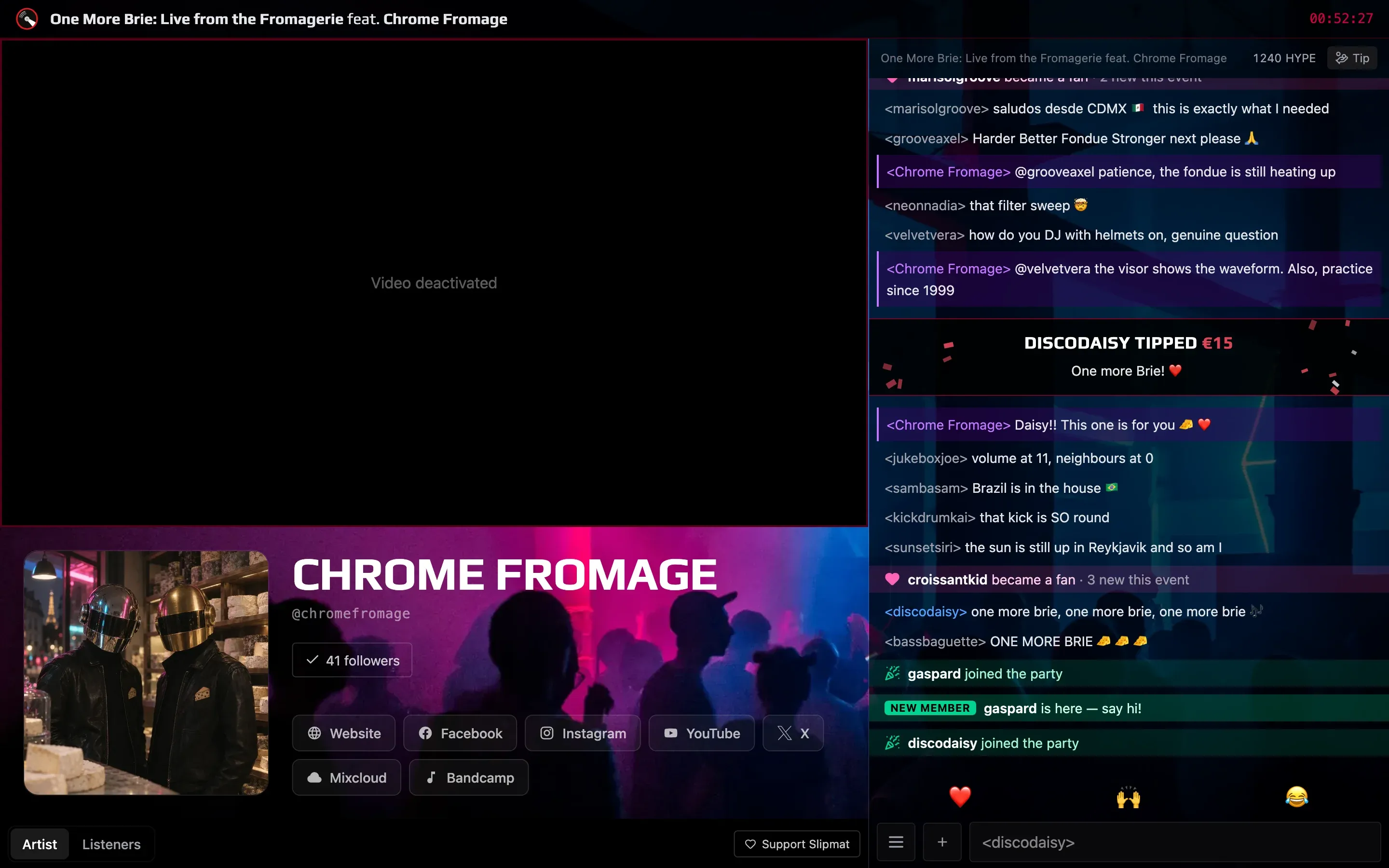 The live page of a Chrome Fromage event, with the chat beside the video
